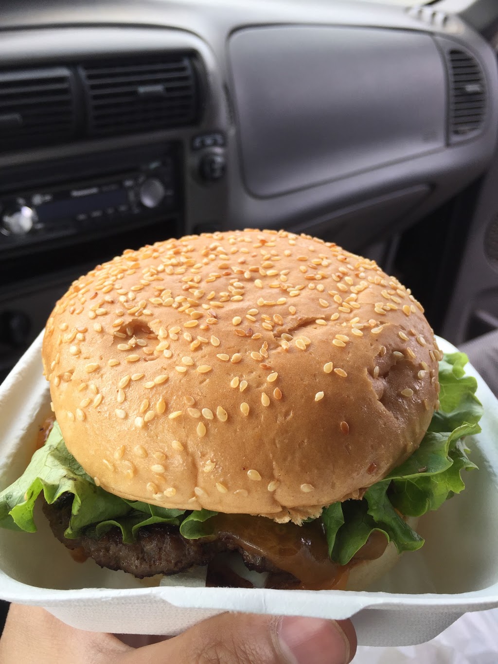 Yummeez Grill | 3031 Allenby Rd, Duncan, BC V9L 6R2, Canada | Phone: (250) 510-4082