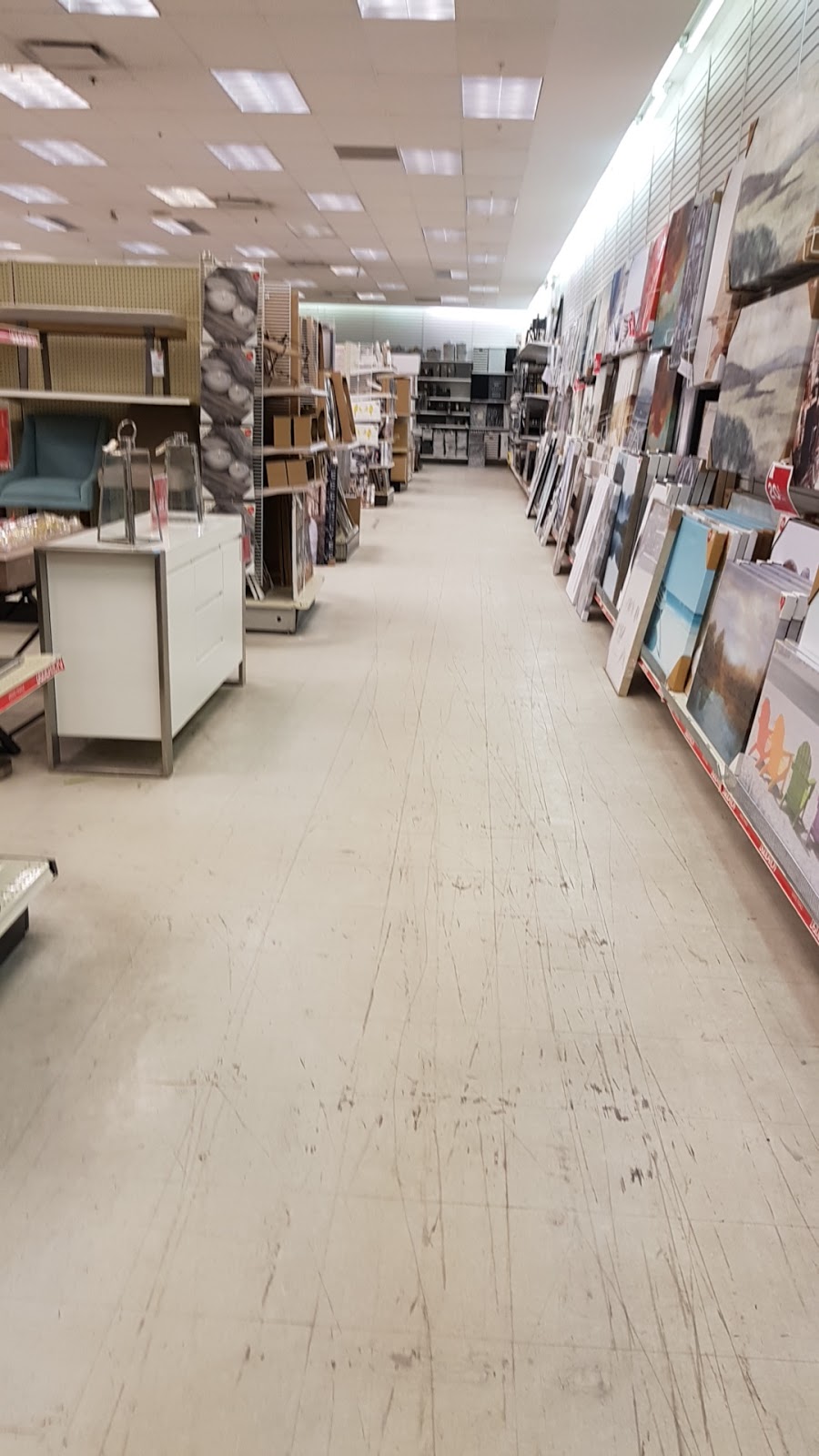 Bouclair Maison | 4425 Rue Jean-Talon Est, Saint-Léonard, QC H1S 1J9, Canada | Phone: (514) 725-9175