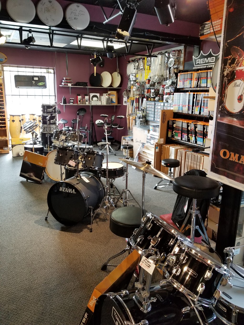 Long & McQuade Musical Instruments | 139 Charing Cross St, Brantford, ON N3R 2J3, Canada | Phone: (519) 753-6804