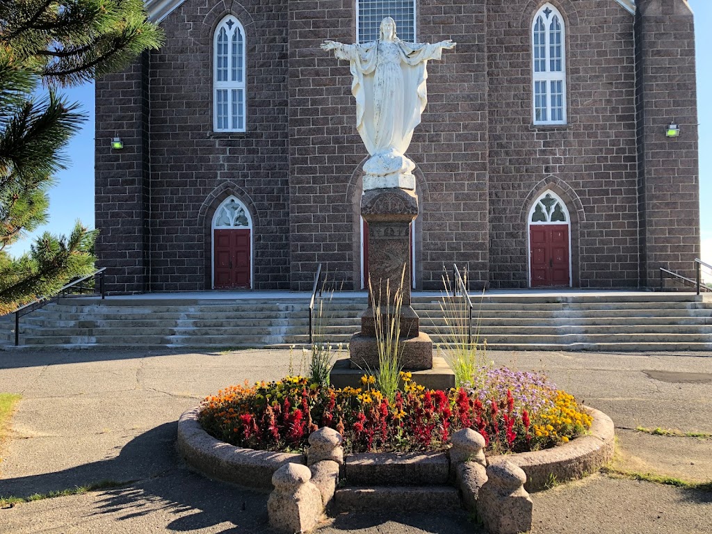 St. Prime Presbytery | 605 Rue Principale, Saint-Prime, QC G8J 1T4, Canada | Phone: (418) 251-3011