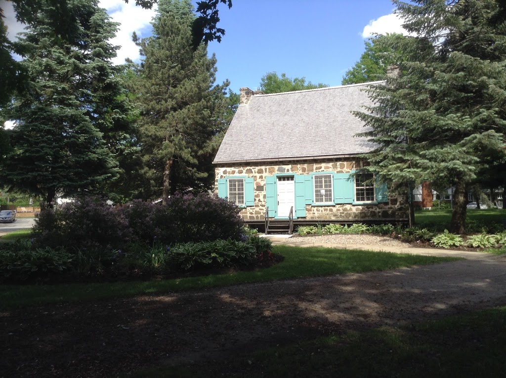 Maison dite Louis-Hippolyte-La Fontaine | 314 Boulevard Marie-Victorin, Boucherville, QC J4B 7J9, Canada | Phone: (450) 449-8347