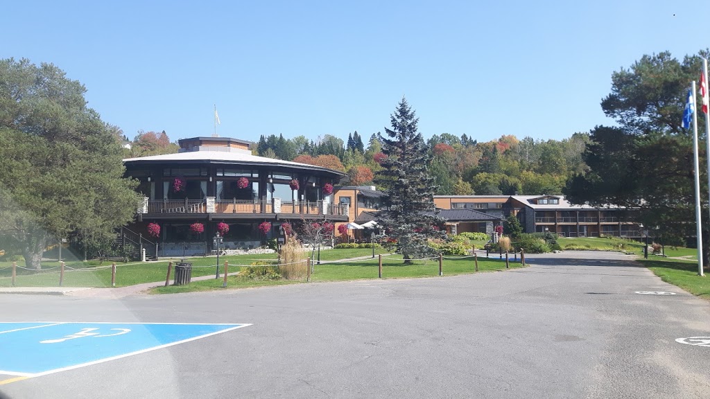 Theatre Du Manoir Du Lac Delage | 24 Rue du Pied des Pentes, Lac-Delage, QC G3C 5A4, Canada | Phone: (418) 848-7444