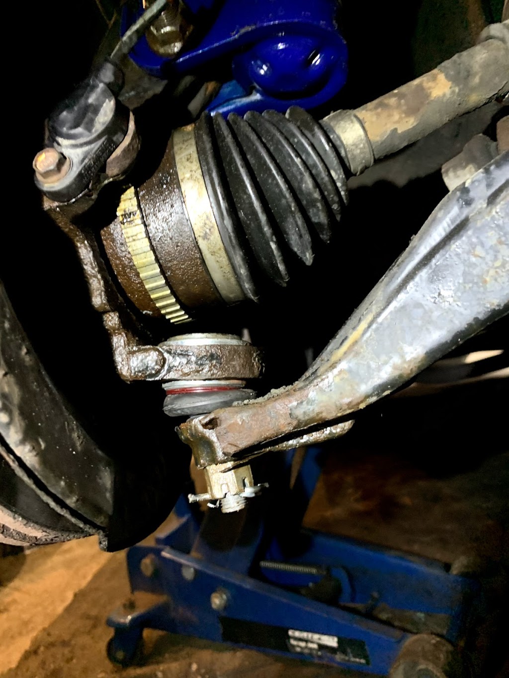 Pneus et mechanic mobile | Rue Pacific, Saint-Hubert, QC J3Z 0E5, Canada | Phone: (514) 608-7128