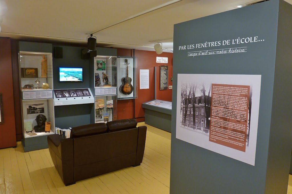 Musée régional de Vaudreuil-Soulanges | museum | 431 Av. Saint-Charles, Vaudreuil-Dorion, QC J7V 2N3, Canada | 4504552092 OR +1 450-455-2092