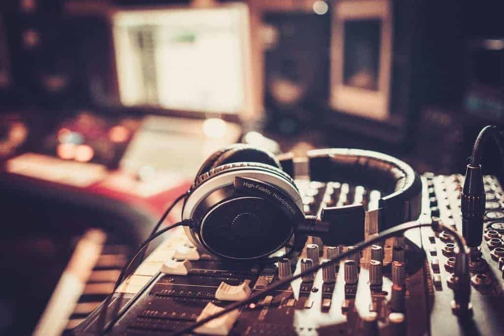 Jake Smith Music School | 128 Gerrish St, Windsor, NS B0N 2T0, Canada | Phone: (902) 292-6596