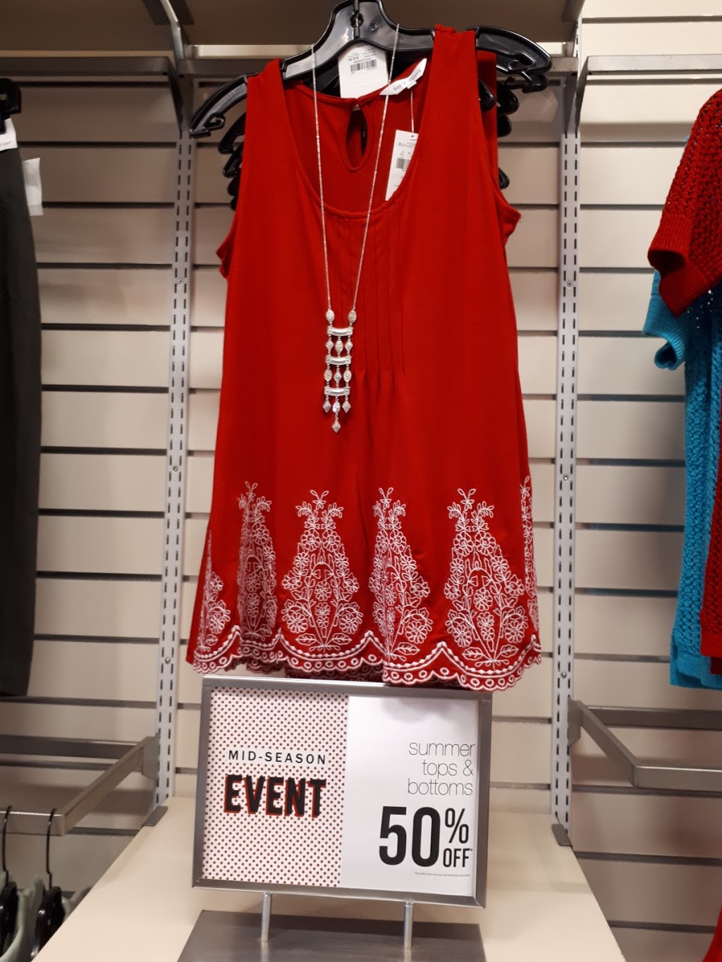 Northern Reflections | 240 Leighland Ave, Oakville, ON L6H 3H6, Canada | Phone: (905) 338-0365