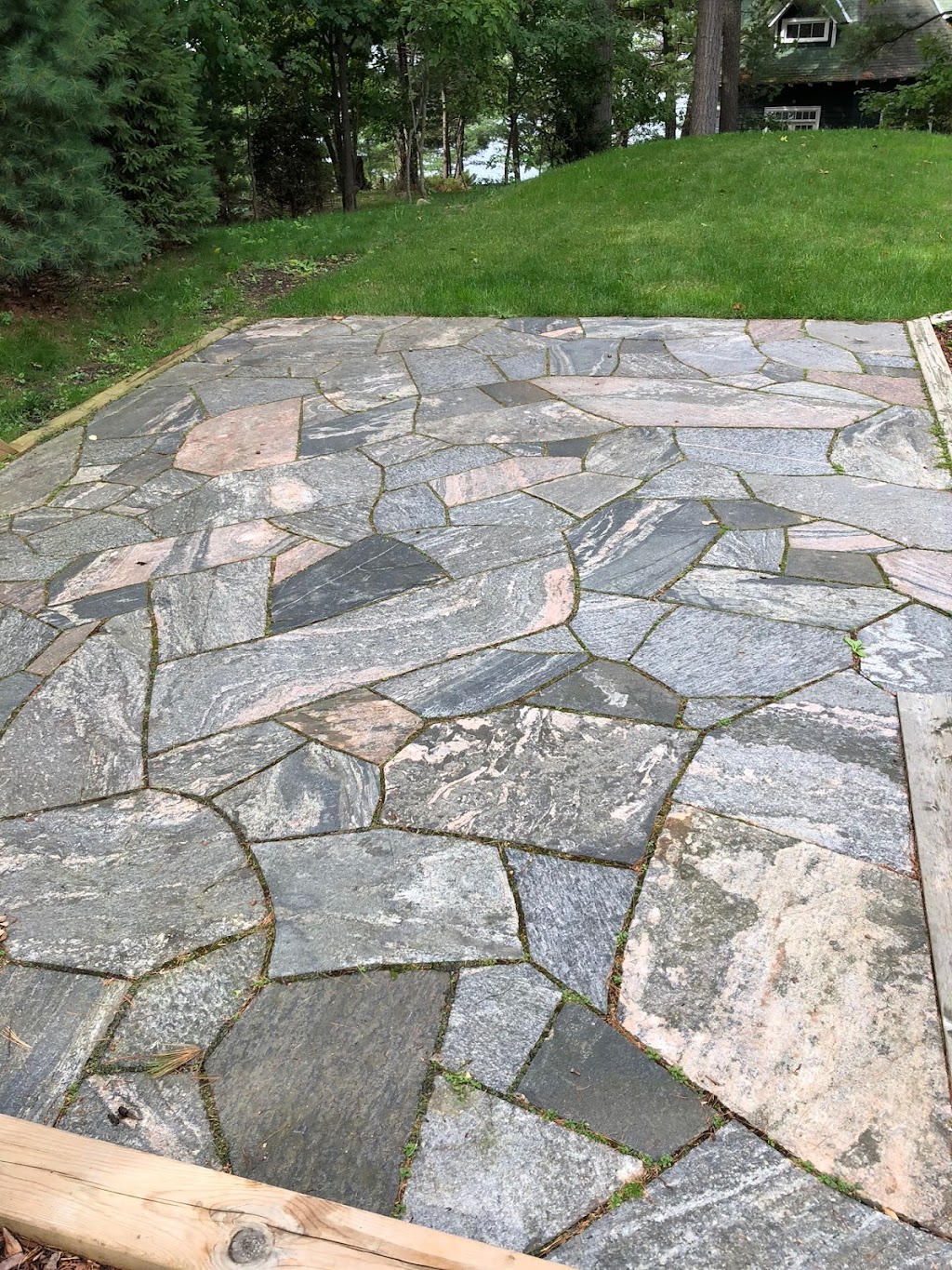 Muskoka Stone | 721 Manitoba St, Bracebridge, ON P1L 1V3, Canada | Phone: (705) 645-2144