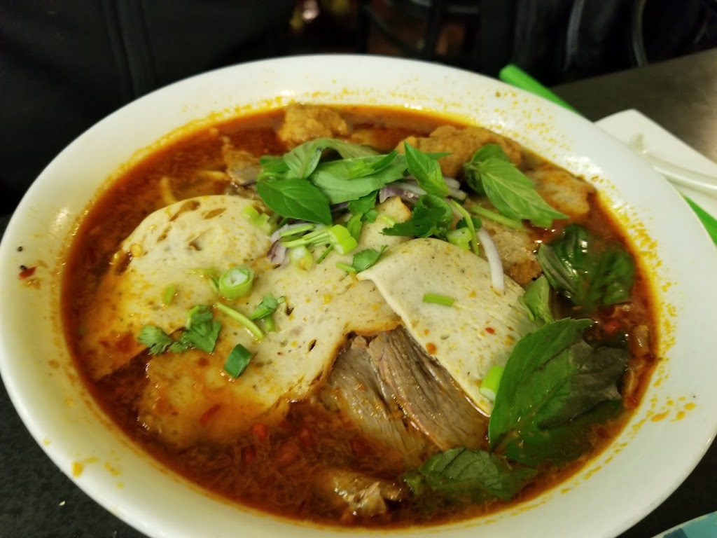 T H Dang Restaurant | 1425 Pembina Hwy, Winnipeg, MB R3T 2C2, Canada | Phone: (204) 415-5588