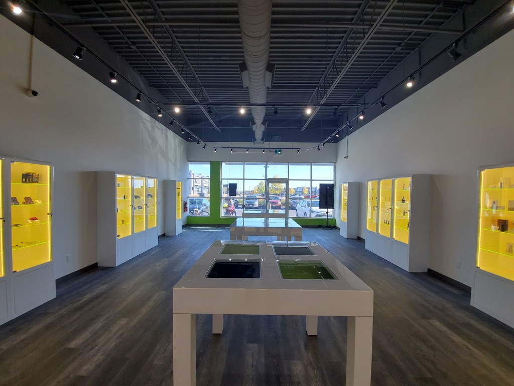 180 Smoke Vape Store | 238 Ritson Rd N, Oshawa, ON L1G 1Z7, Canada | Phone: (905) 723-8273