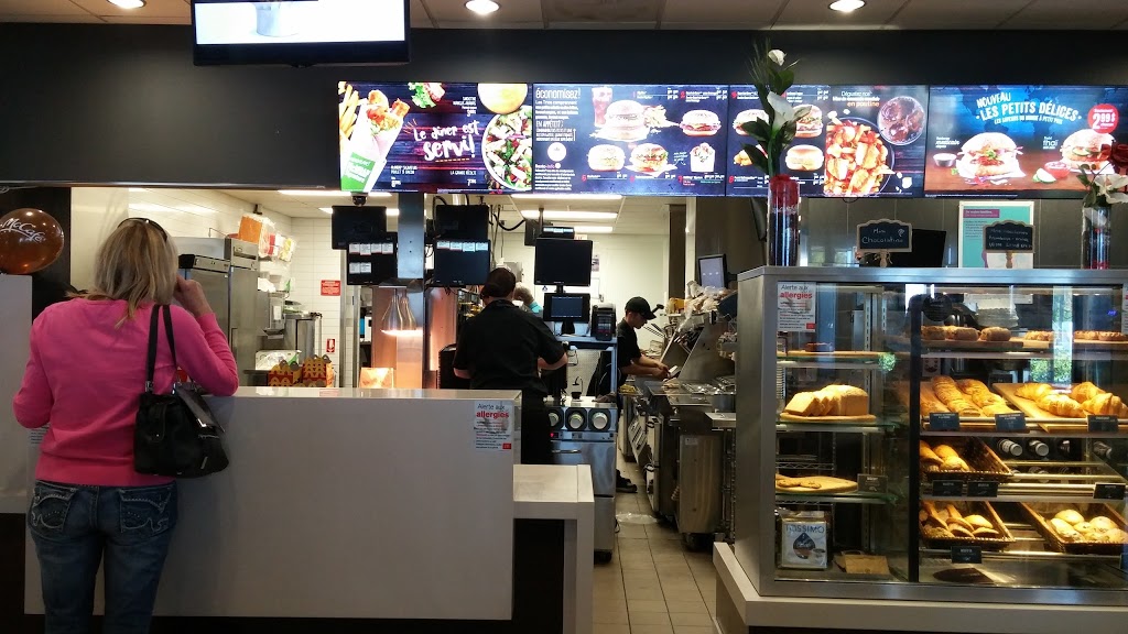 McDonald's - 7505 Grande Allée, Brossard, QC J4Z 0E3, Canada