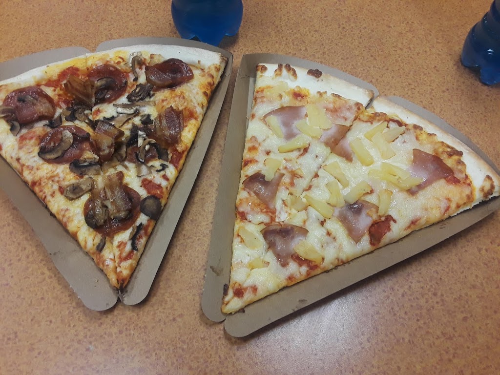 Pizzaville | 960 Southdown Rd, Mississauga, ON L5J 2Y4, Canada | Phone: (416) 736-3636