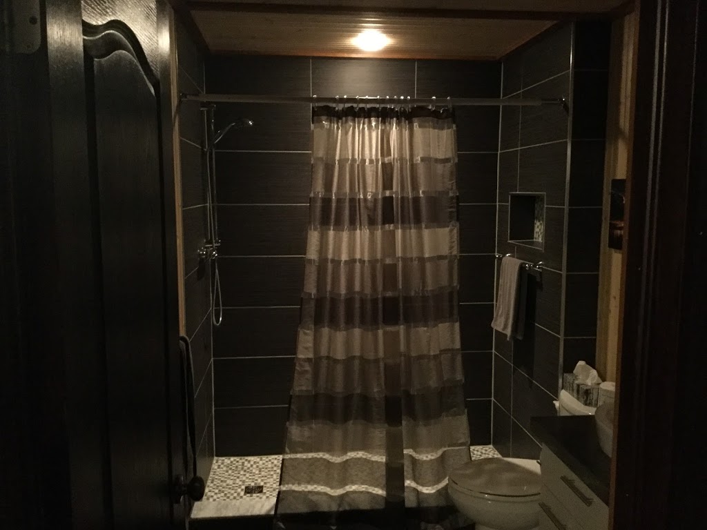 Hébergement JFL | 5 Rue de la Buissonnière, Saint-Ferréol-les-Neiges, QC G0A 3R0, Canada | Phone: (418) 455-0735