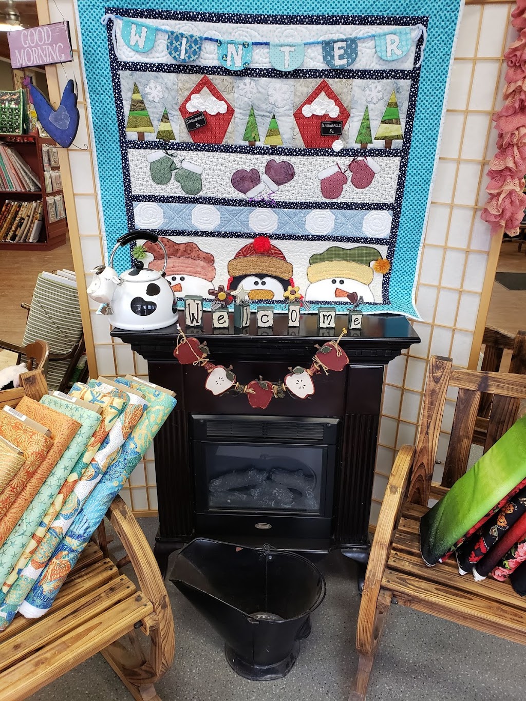Carolines Homespun Seasons | 5008 50 St, Stettler, AB T0C 2L0, Canada | Phone: (403) 742-0295