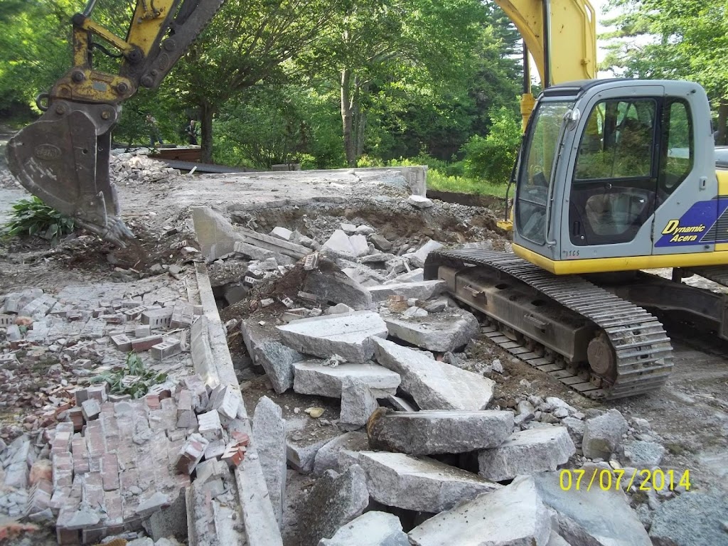 Fred M Dunphy Excavating and Construction Ltd | 237 Lake Major Rd, Dartmouth, NS B2Z 1B3, Canada | Phone: (902) 435-4171