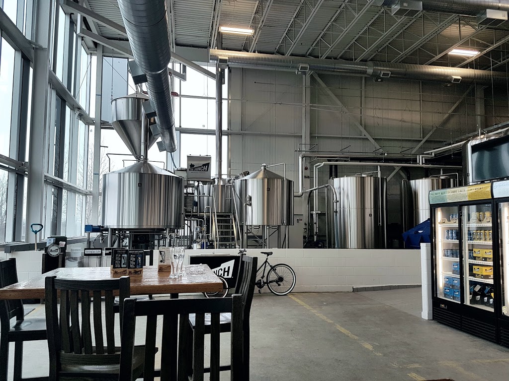 Side Launch Brewing Company Inc. | 200 Mountain Rd Unit 1, Collingwood, ON L9Y 4V5, Canada | Phone: (705) 293-5511