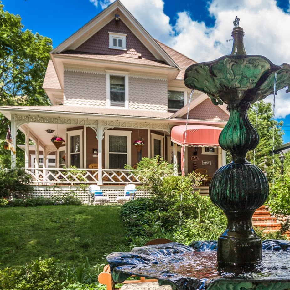 Au Cafe Creme & Spa | 235 Rue des Pins, Magog, QC J1X 2H8, Canada | Phone: (877) 631-7222