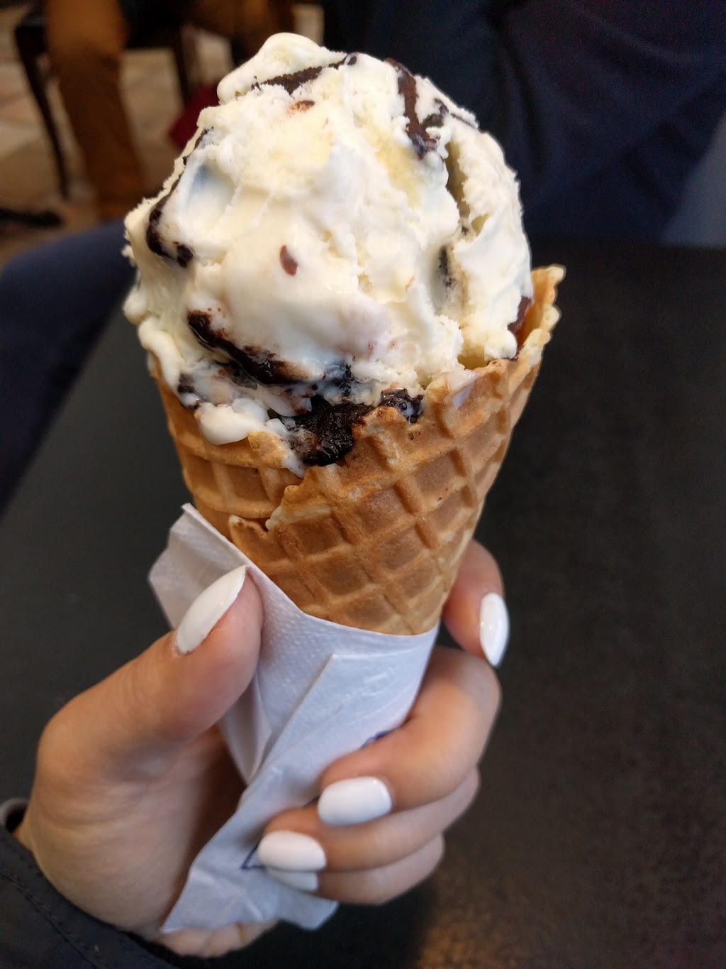 Baskin-Robbins | 328 Esplanade Ave, Harrison Hot Springs, BC V0M 1K0, Canada | Phone: (604) 796-5563