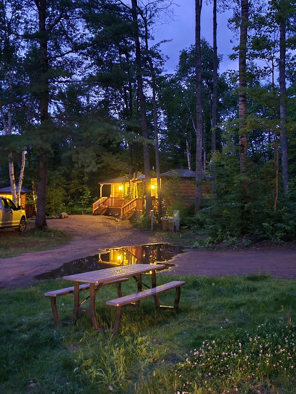 Footprints Resort | 2844 S Baptiste Lake Rd, Harcourt, ON K0L, Canada, Canada | Phone: (705) 927-2443