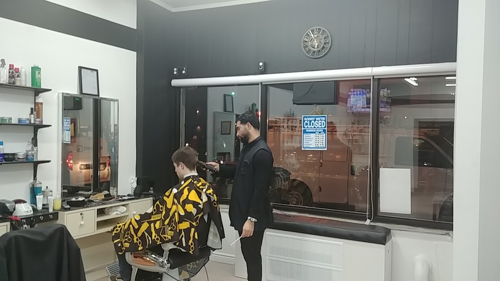 Rivo’s Barbershop | hair care | 695 Mt Pleasant Rd, Toronto, ON M4S 2N4, Canada | 4164877031 OR +1 416-487-7031