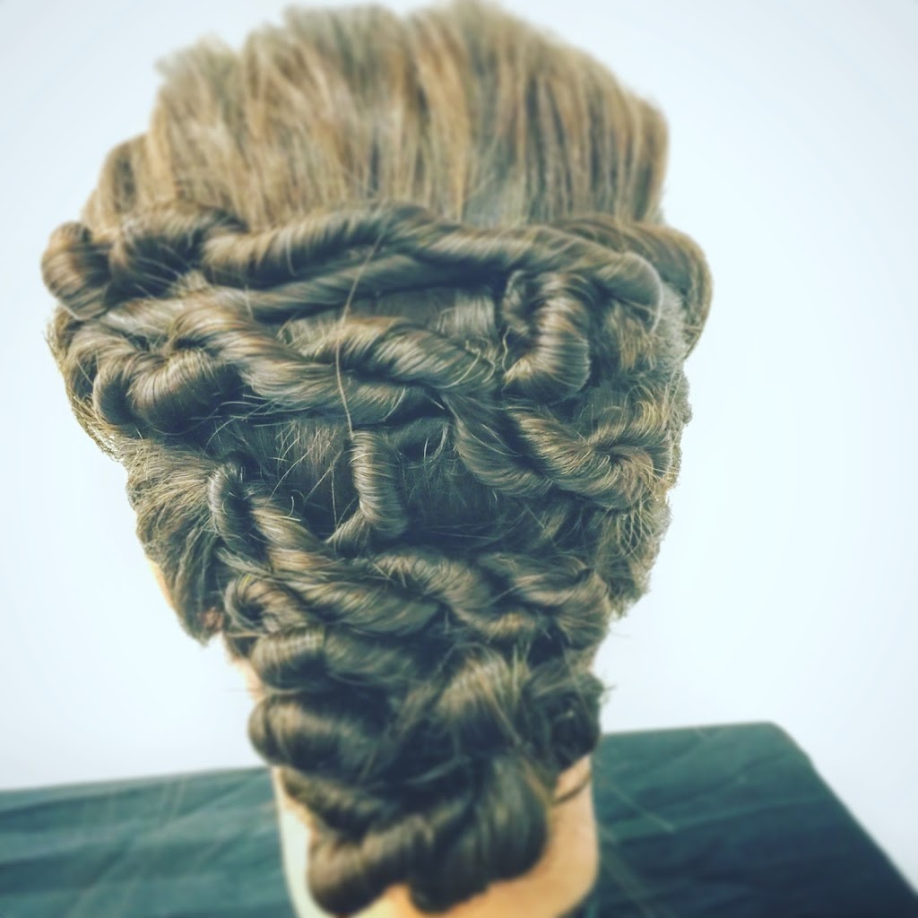 Beehive Hair Salon | 41340 Government Rd, Brackendale, BC V0N 1H0, Canada | Phone: (604) 898-5421