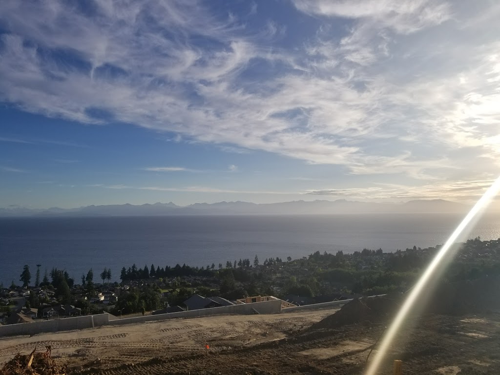 Cliffside Park | 5335 Smokey Crescent, Nanaimo, BC V9T 5R6, Canada | Phone: (250) 754-4251