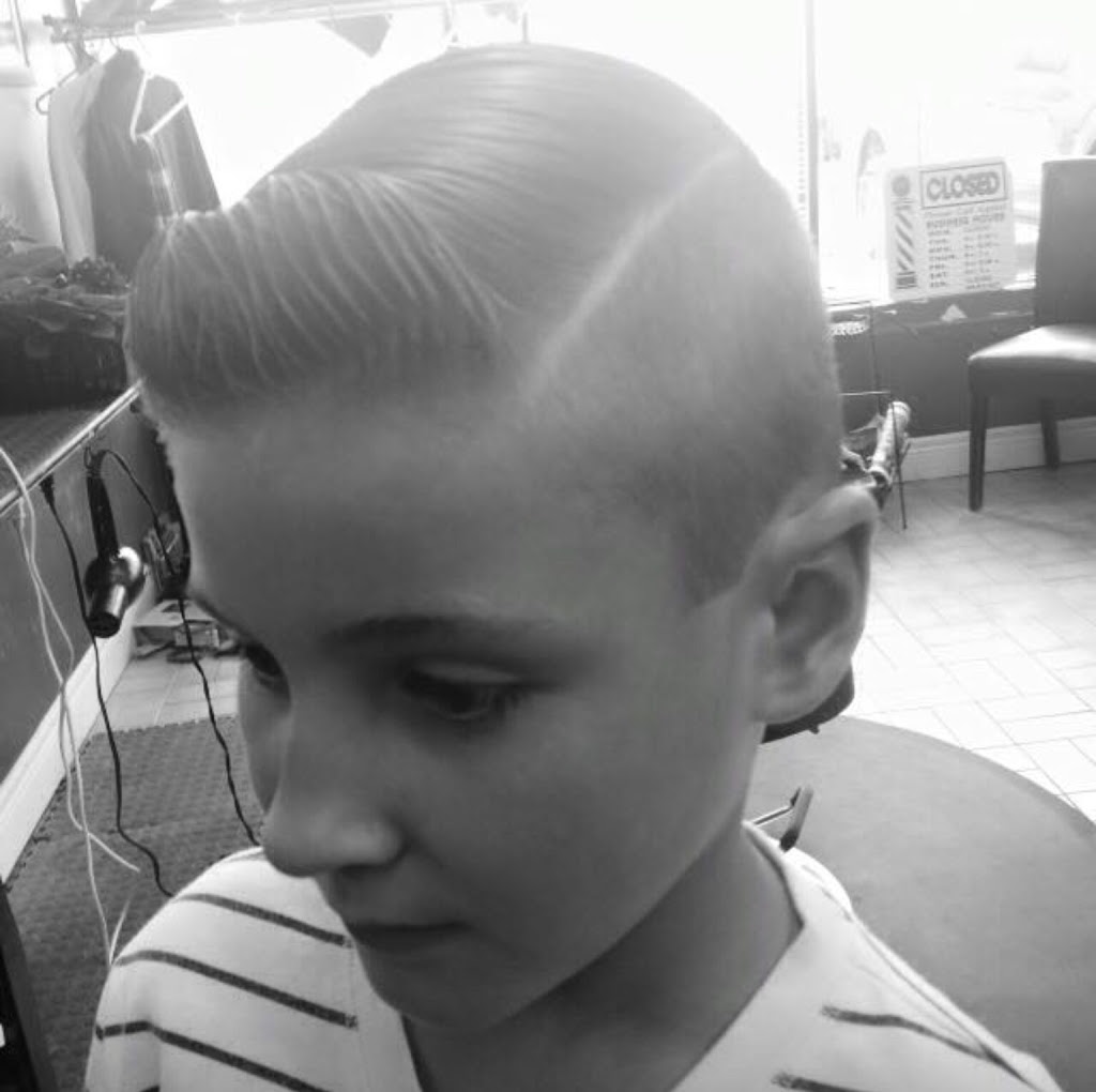 Tonys Barber shop | Canada, 4287 Mountain St, Beamsville, ON L0R 1B0, Canada | Phone: (905) 912-6217