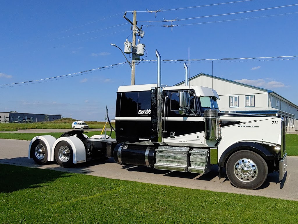Highway Western Star | 1021 Industrial Rd, Ayr, ON N0B 1E0, Canada | Phone: (519) 740-2405