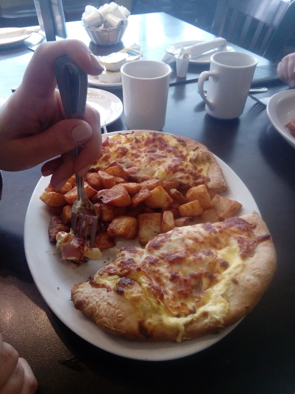 Pizz Contrecoeur | 4584 Rte Marie-Victorin, Contrecoeur, QC J0L 1C0, Canada | Phone: (450) 587-5959