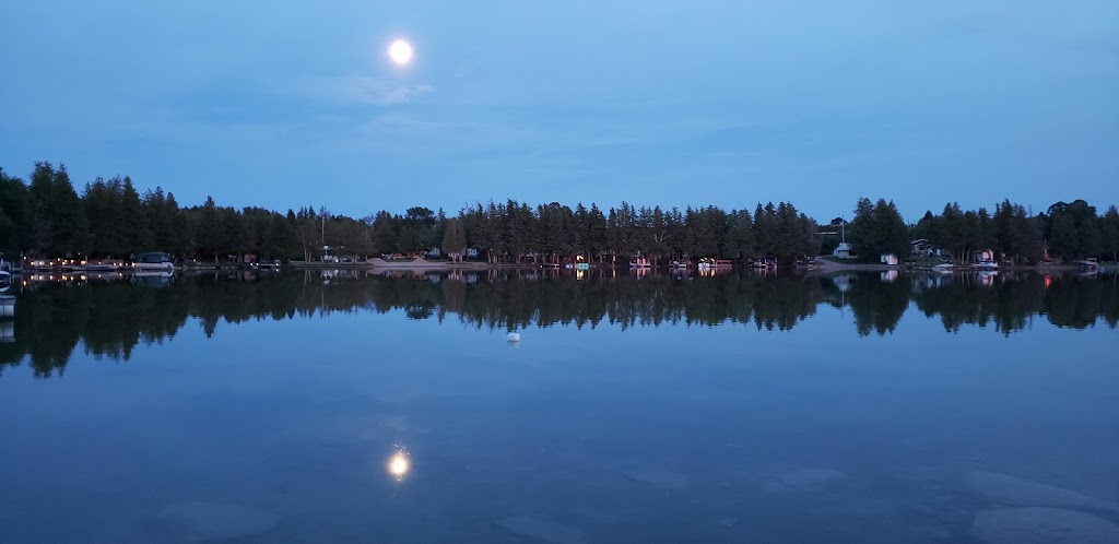 Cedar Beach Camp Resort | 2 Cedarest Ln, North Algona Wilberforce, ON K0J 1T0, Canada | Phone: (613) 628-2525