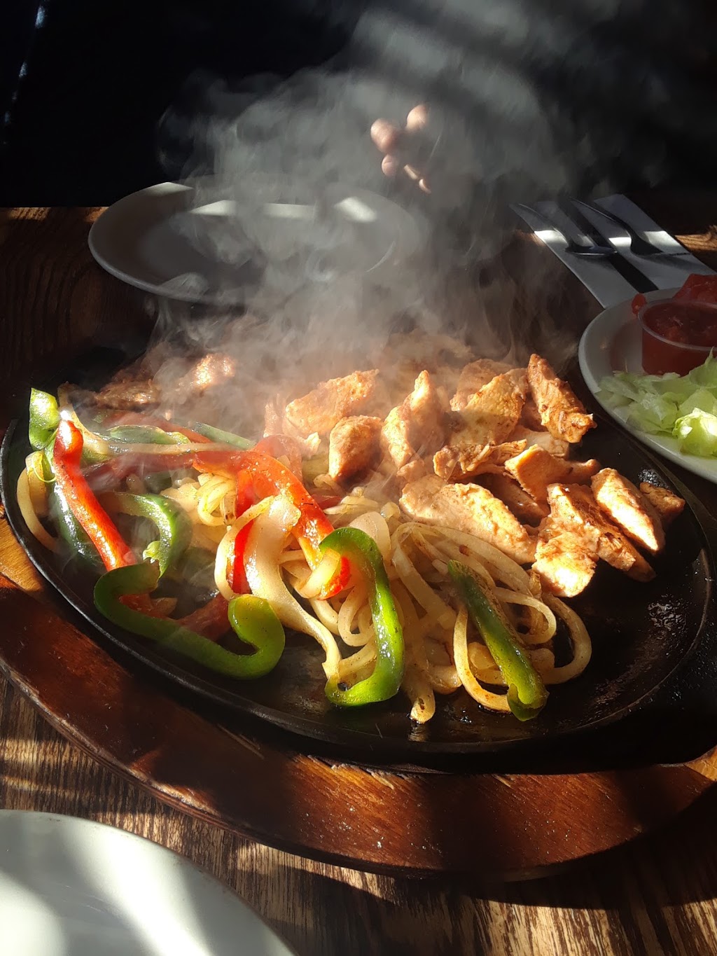 BJ Restaurant | 118 Rue Church, Gatineau, QC J8L 1P1, Canada | Phone: (819) 986-9161