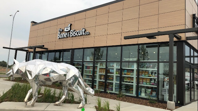 The Bone & Biscuit Co. | 1625 210 Ave SE #118, Calgary, AB T2X 4K8, Canada | Phone: (587) 625-0804