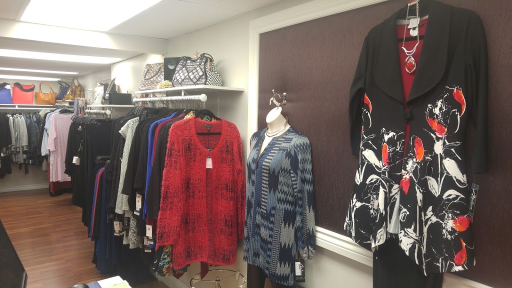 Shirleys Boutique | 758 Yonge St, Midland, ON L4R 2E5, Canada | Phone: (705) 526-8306