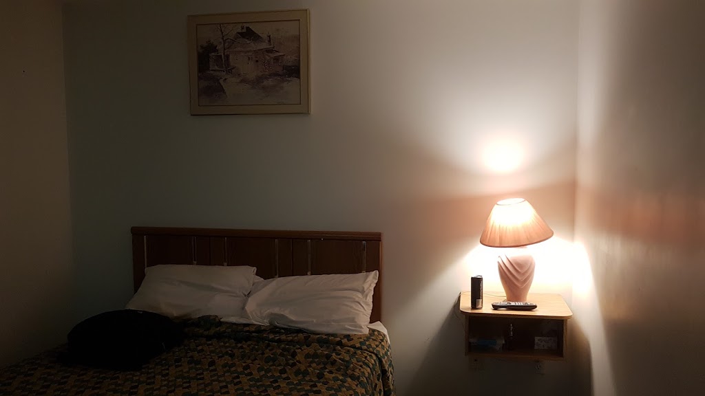 Nisku Place Motel | 401 11 Ave, Nisku, AB T9E 7N2, Canada | Phone: (780) 955-3078