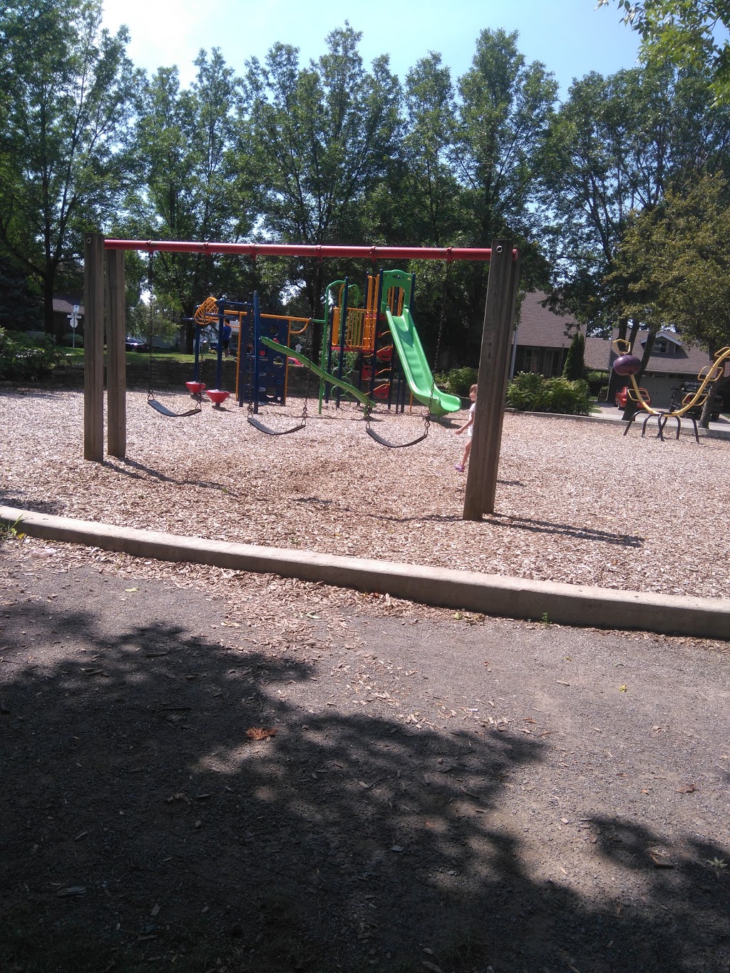 Parc Albert-Einstein | 264 Boulevard Albert-Einstein #262, Châteauguay, QC J6K, Canada