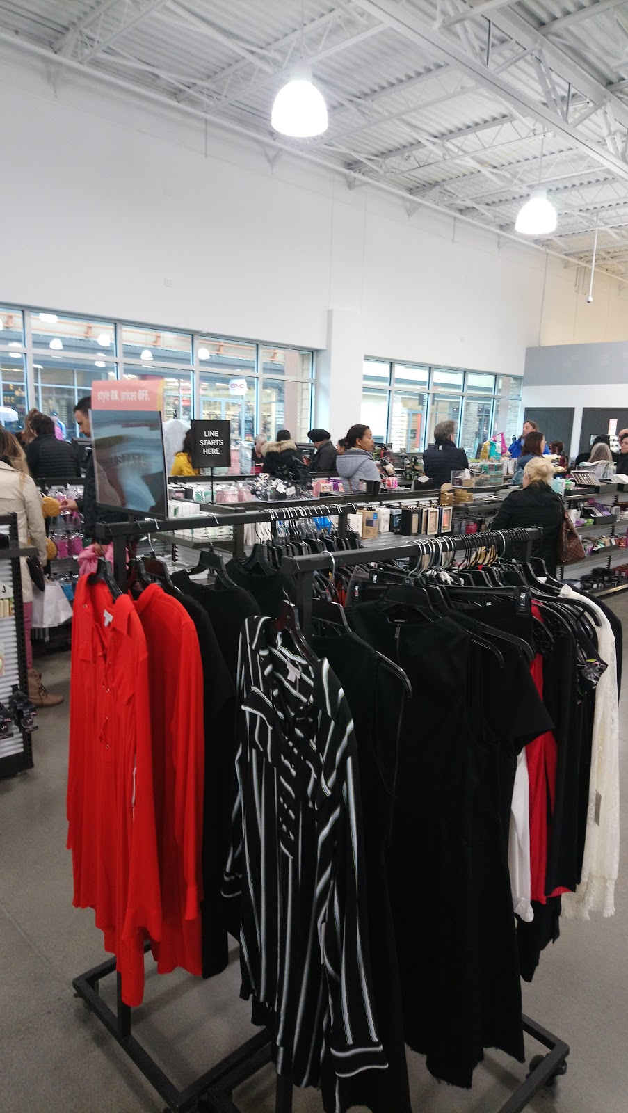Saks OFF 5TH | 8555 Campeau Dr, Ottawa, ON K2T 0K5, Canada | Phone: (613) 831-8481