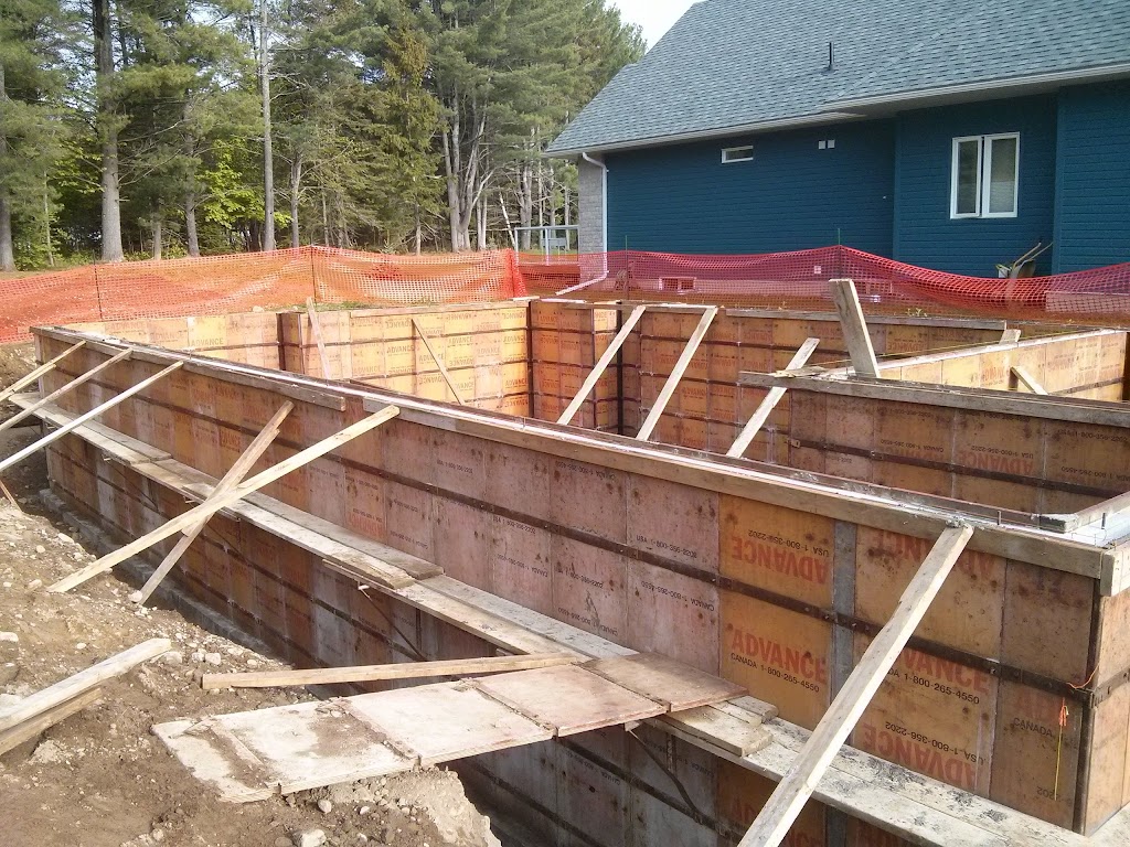 Silver Beach | 1827 Wigamog Rd, Minden, ON K0M 1S0, Canada | Phone: (705) 457-1429
