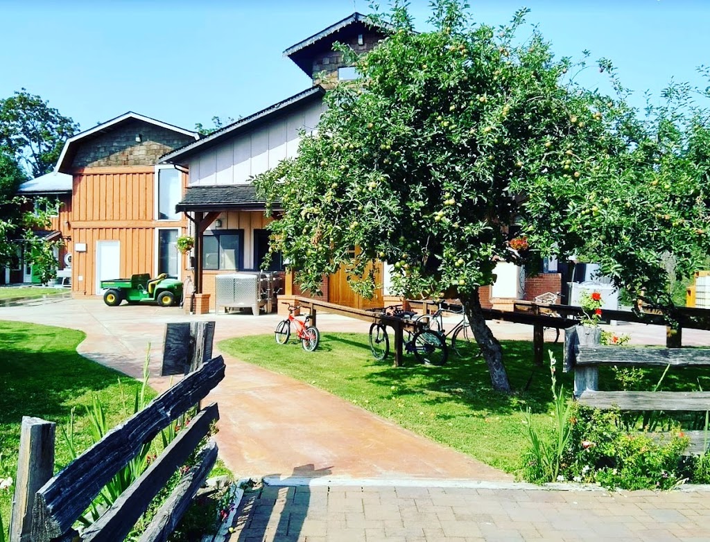Victoria Brewery & Winery Tour | 6698 Rey Rd, Victoria, BC V8Y 1V2, Canada | Phone: (250) 857-2415