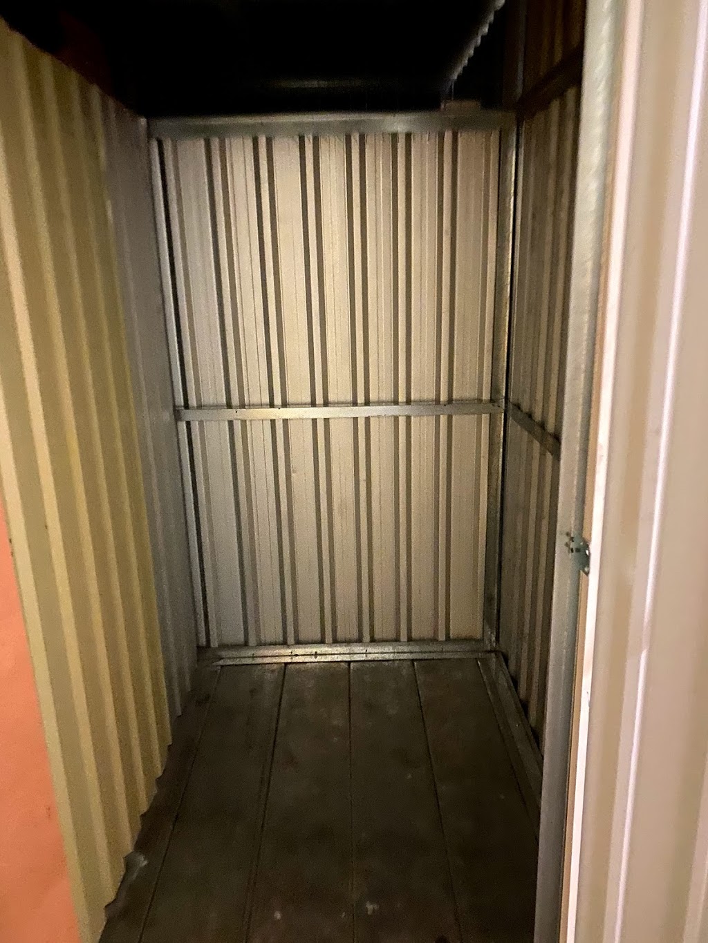 Centron Self Storage | 4500 Chesswood Dr, North York, ON M3J 2B9, Canada | Phone: (416) 739-0000