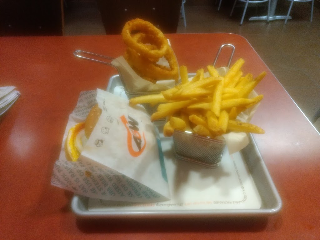 A&W Canada | 2230 McPhillips St, Winnipeg, MB R2V 3C8, Canada | Phone: (204) 697-8180