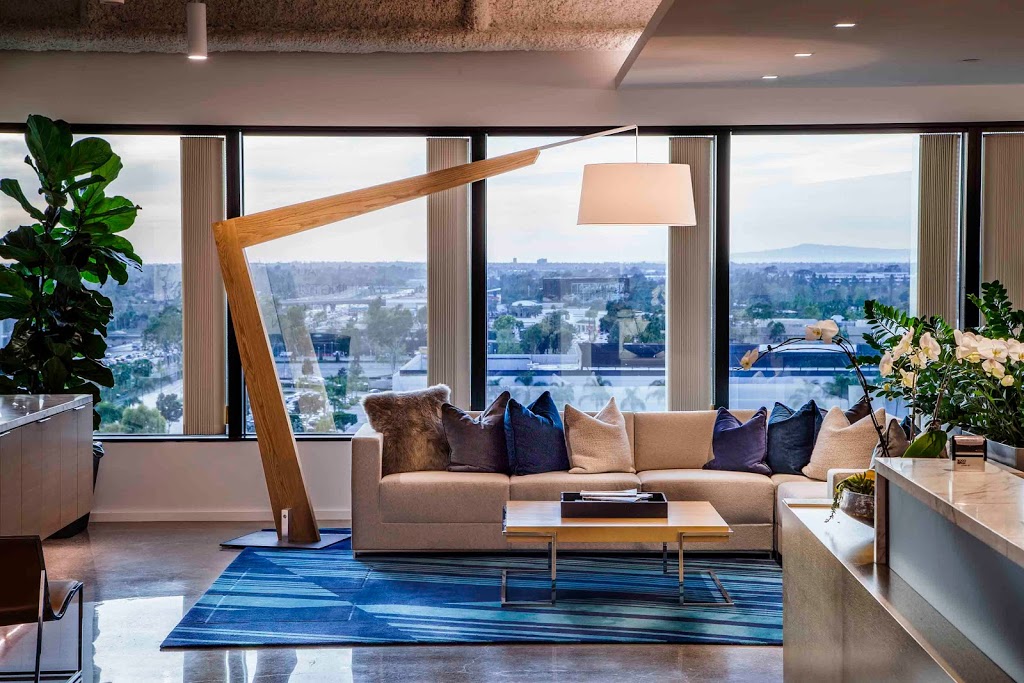 Starlight Lighting | 27, 5080 12a St SE, Calgary, AB T2G 5V9, Canada | Phone: (833) 782-7544