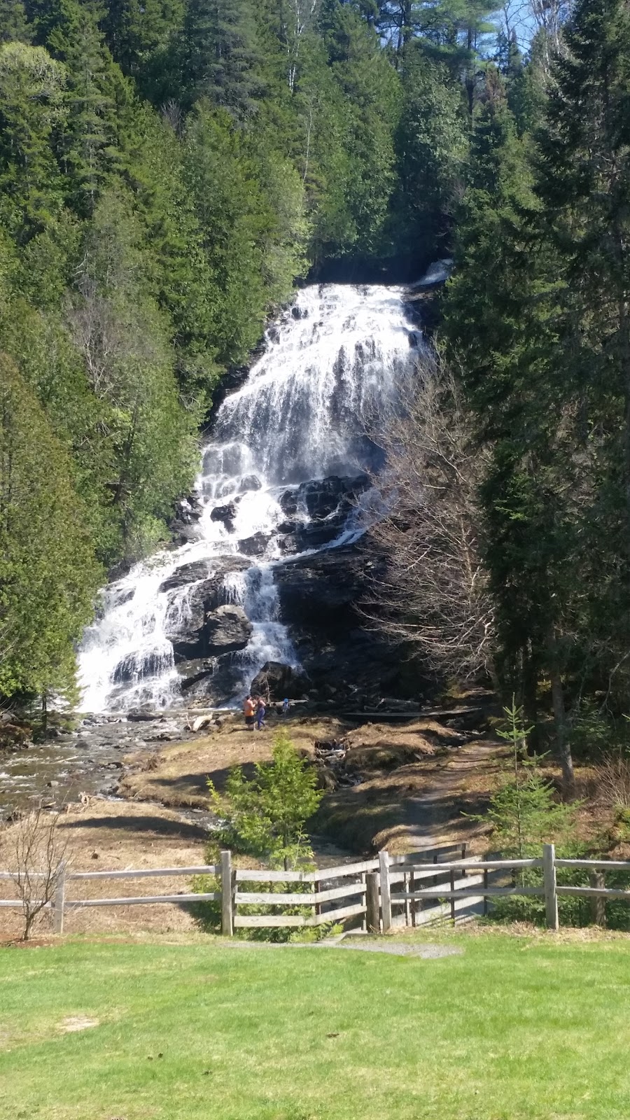Beaver Brook Falls Wayside | 432 NH-145, Colebrook, NH 03576, USA | Phone: (603) 538-6707