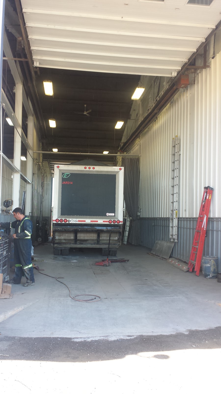 Transport Rollex Ltée | 910 Boulevard Lionel-Boulet, Varennes, QC J3X 1P7, Canada | Phone: (450) 652-4282