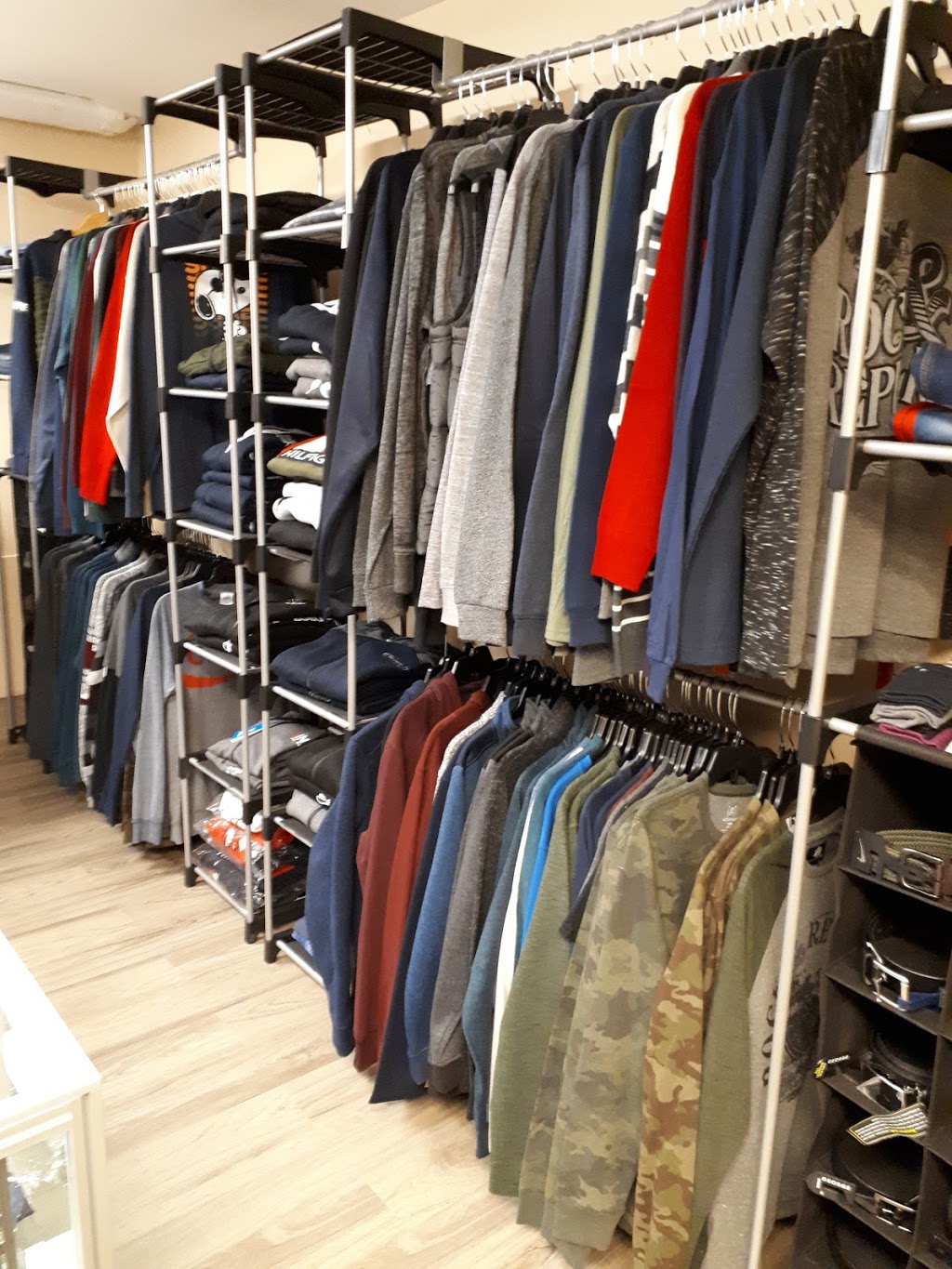 Riddle 21 | 588 Wyandotte St E, Windsor, ON N9A 3H9, Canada | Phone: (519) 300-6456