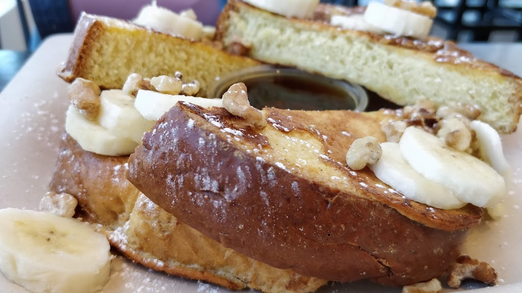 Grumans Delicatessen Britannia | 5103 Elbow Dr SW, Calgary, AB T2V 1H2, Canada | Phone: (403) 452-6561