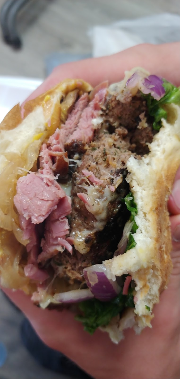 The Buck & Bull Bar and Grill | 388 Flora St, Carleton Place, ON K7C 3L7, Canada | Phone: (613) 253-1325