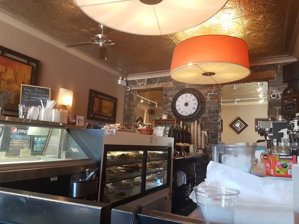 Sipps | 33 Brock St, Kingston, ON K7L 1R7, Canada | Phone: (613) 542-8868