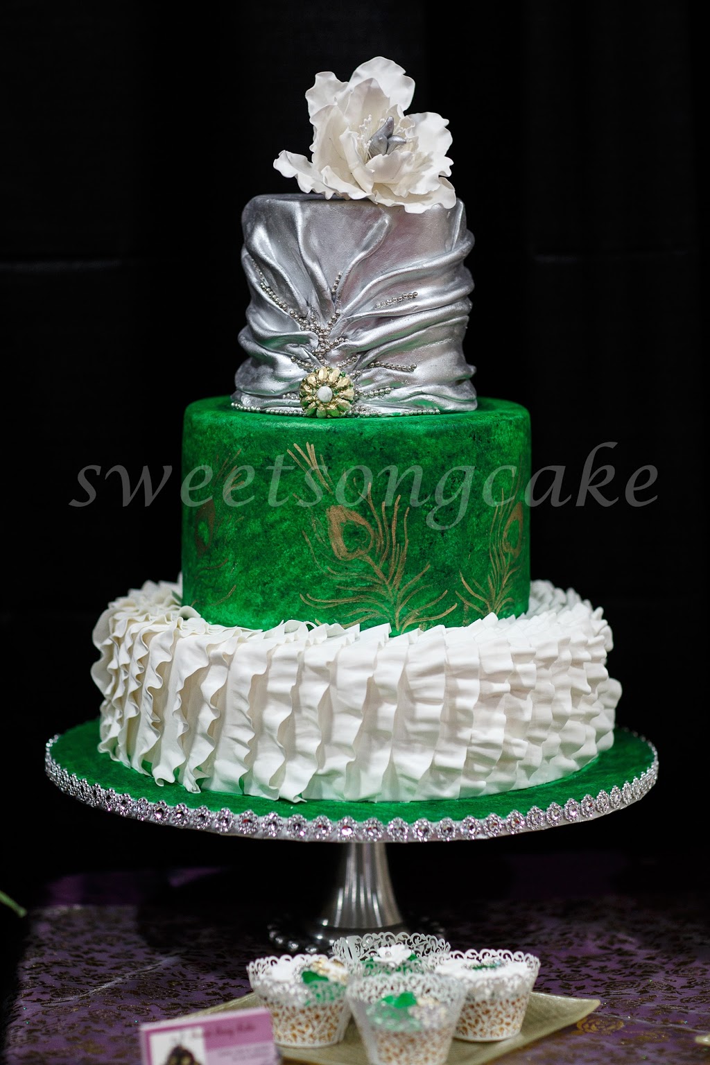 Sweet Song Cake | 624 Silver Spruce Way, Kanata, ON K2M 0L2, Canada | Phone: (613) 290-0349
