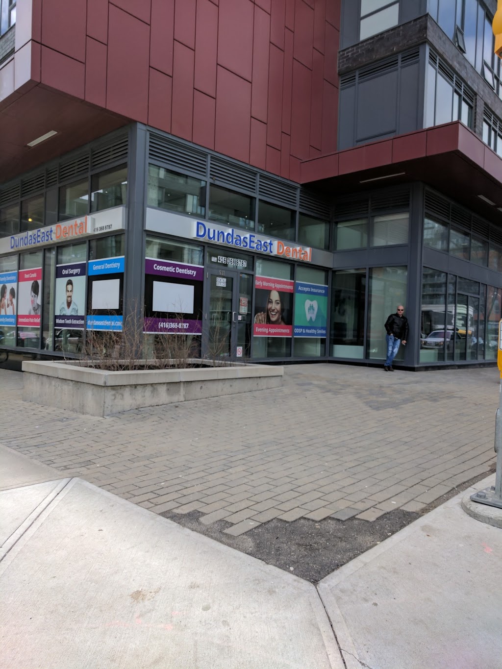 Dundas East Dental | 537 Dundas St E, Toronto, ON M5A 2B6, Canada | Phone: (416) 368-8787