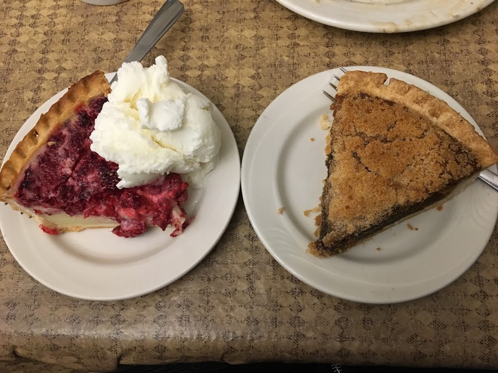 Anna Maes Bakery & Restaurant | 4060 Perth County Line 72, Millbank, ON N0K 1L0, Canada | Phone: (519) 595-4407
