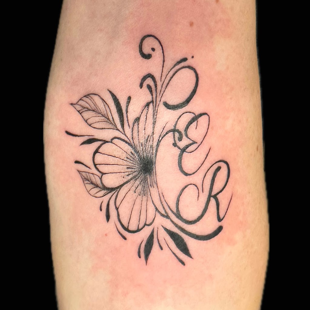 Montreal Tattoo Studio Owl Experienced master Equipped shop | 67 Westminster North, Montréal-Ouest, QC H4X 1Y8, Canada | Phone: (514) 815-3727